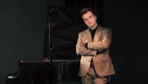 O pianista Piotr Alexewicz, atração do Festival Chopin [Divulgação]
